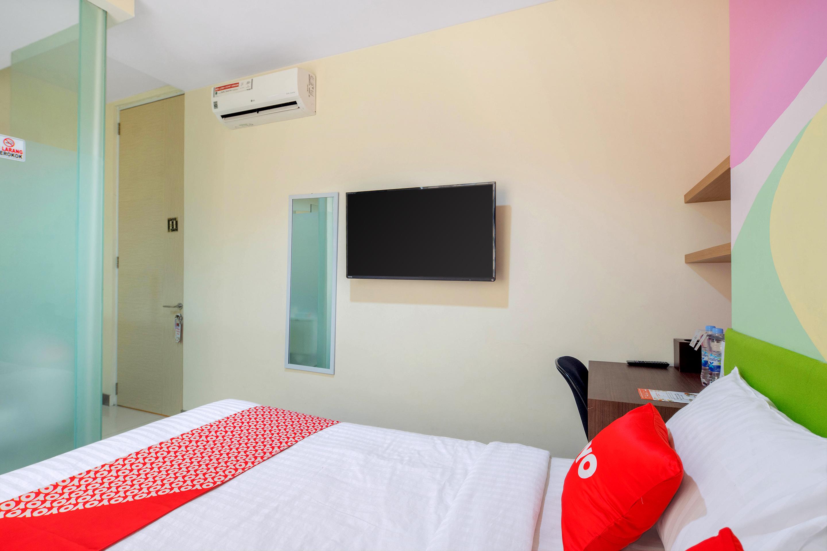 Super Oyo Capital O 1121 Orienchi 2 Hotel Jakarta Exterior photo