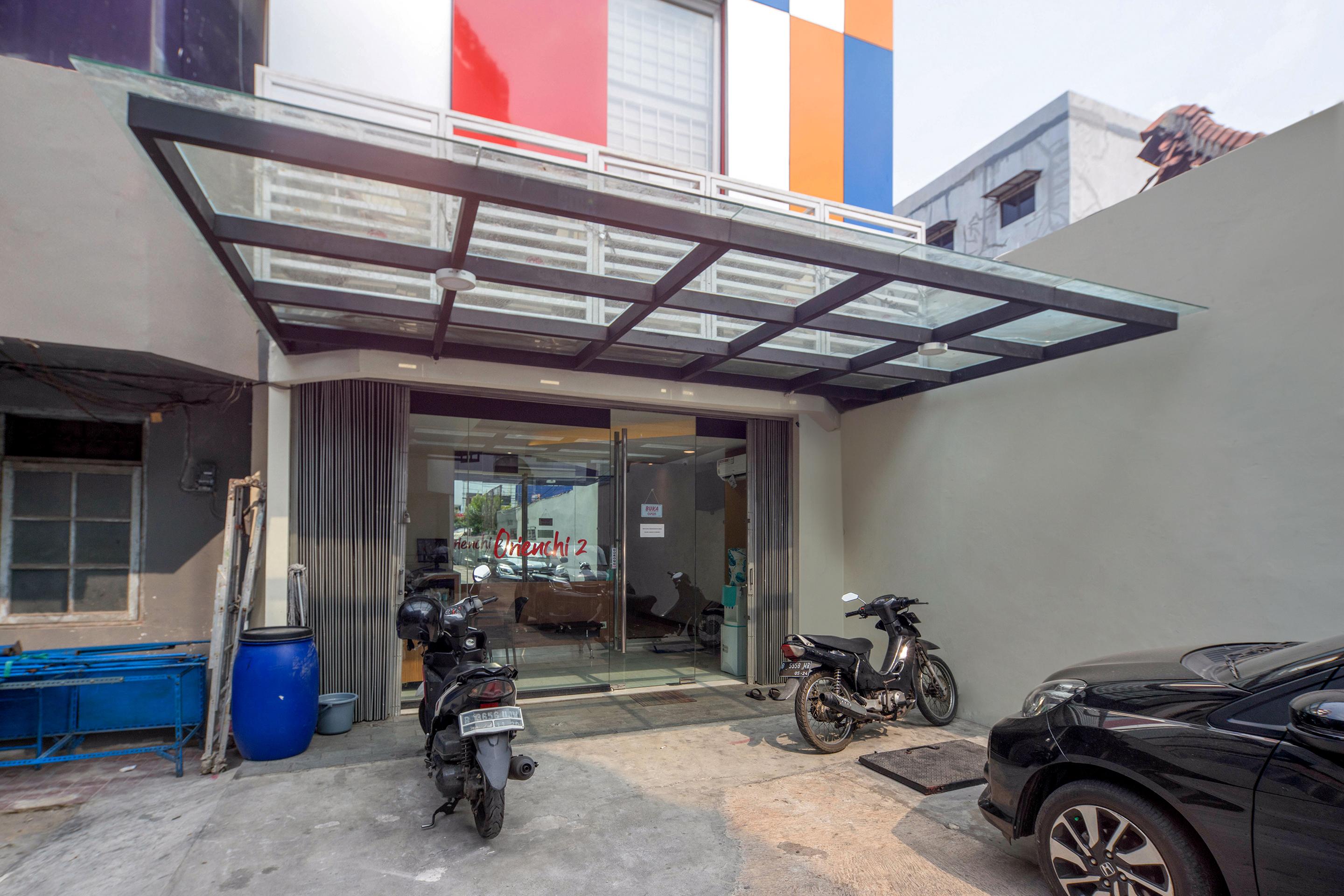 Super Oyo Capital O 1121 Orienchi 2 Hotel Jakarta Exterior photo